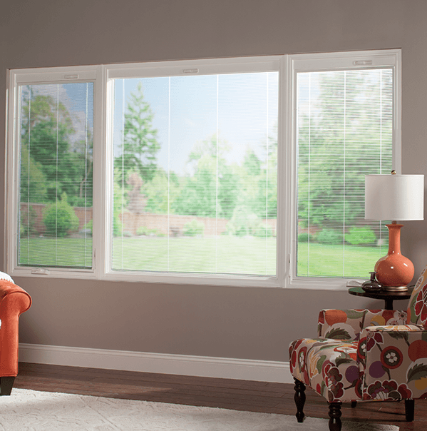 Featured image for post: Casement Windows vs. Picture Windows